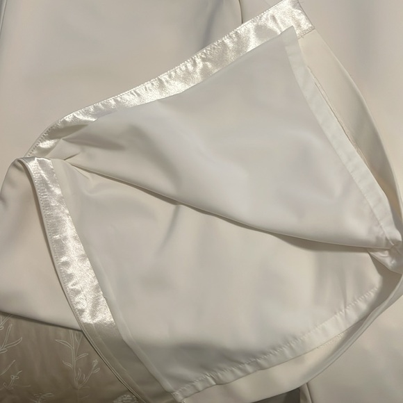 Elegant White Women's Pants - Picture 2 of 2